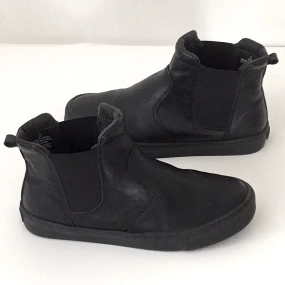 Old Navy Black Jack Chelsea Hight Boy’s Ankle Boots. Casual, Everyday, Winter. - Picture 2 of 6